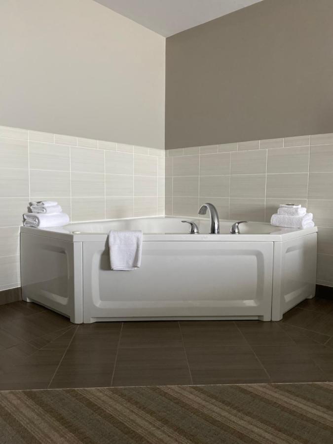 Country Inn & Suites By Radisson, Bemidji, Mn Bagian luar foto
